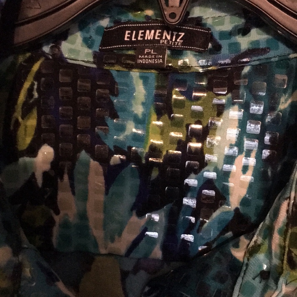 “ Statement Jacket”Very Shiny Material Light - image 3